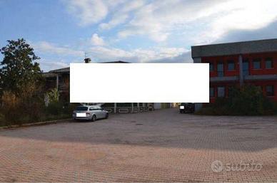 Immobile in asta di 3336 m² con più di 5 locali a 