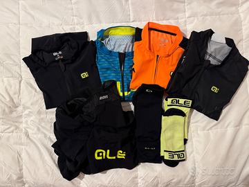 Alè magliette e salopette usate