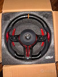 Volante BMW in carbonio e carbonio rosso forgiato
