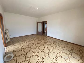 Appartamento 4° P. in Via G. Marconi rif.0568