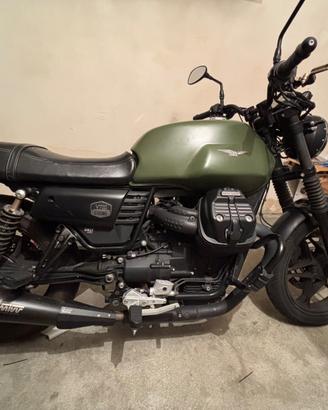 Moto Guzzi V7III Stone