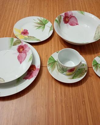 Servizio di piatti porcellana