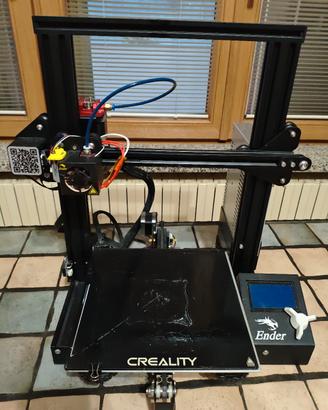 stampante 3d ender 3 con modifiche 