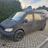 Mercedes-benz V benzina