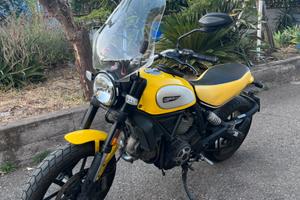 Ducati Scrambler Icon 800