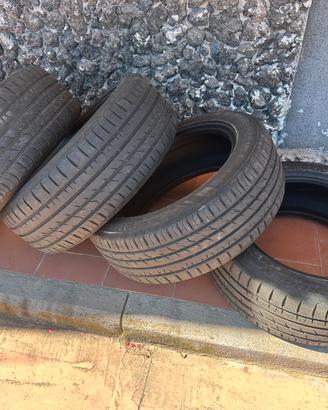Copertoni Kumho per Peugeot 5008