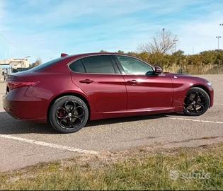 Alfa romeo giulia 160 cv my19 - allestim. Veloce