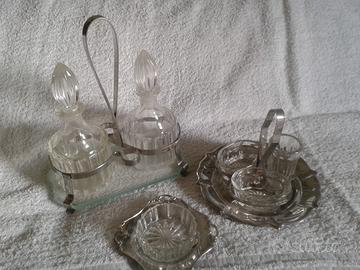 Olio, aceto, sale e porta stuzzicadenti