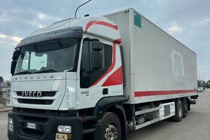 CAMION FRIGO IVECO STRALIS 450 CON SPONDA CARICATI