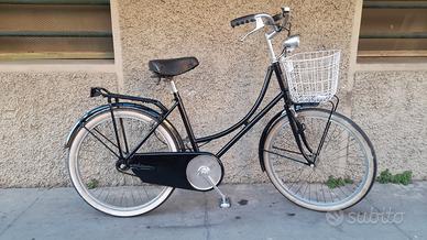 donna ragazza 24 MAXI con cestino pronta all'uso 