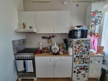 Cucina completa in blocco SMEG frigo microonde 