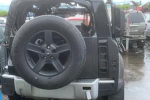 Ricambi LAND ROVER DEFENDER 90 2024 L663 DT306 HYB