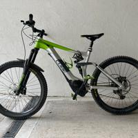Bici elettrica mtb  CUBE