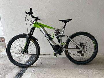 Bici elettrica mtb  CUBE