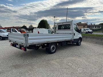 IVECO Daily 35 S 14 a cassone in INOX