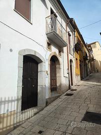 Parolise semindipendente con giardino e tavernetta