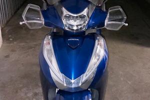 Honda SH300i keyless