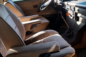 VW Caravelle "SYNCRO" del 1988 / 1800cc di cilindr