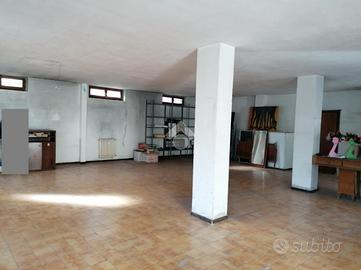 MAGAZZINO A SAN VITTORE OLONA