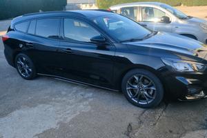 Ford Focus SW ST-LINE