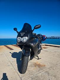 Suzuki GSX 750F