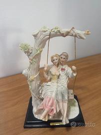 Statuetta Capodimonte  Serie Valentino by Miriam