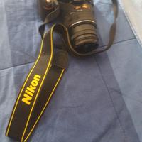 Nikon D3200 + Obiettivo