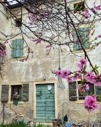 Casa indipendente di 159 m² con 5 locali a Cazzano