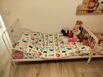 Coppia letti ferro allungabili per bambini ikea