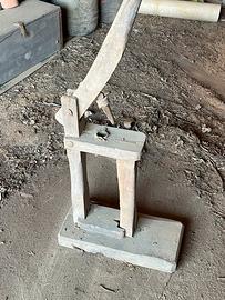 Tappatrice in legno vintage