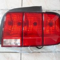 Ford Mustang Fanale Posteriore Destro OEM