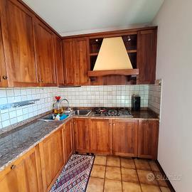 cucina usata in legno