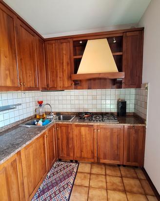 cucina usata in legno