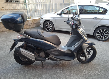 Piaggio Beverly 350