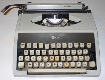Macchina da scrivere Royal vintage