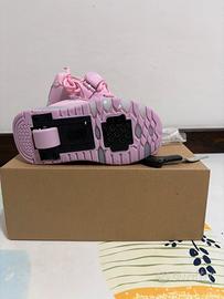 Scarpe con rotelle da bambina – NUOVE