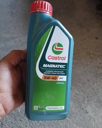 6 litri olio Castrol  5/40 