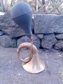 Clacson d'epoca in ottone