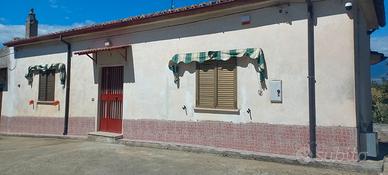 Vendiamo nel Comune di Altomonte contrada Serra G