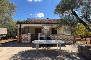VILLA SINGOLA A SANNICANDRO DI BARI