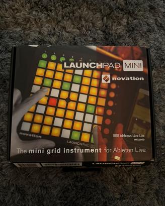 Controller MIDI Novation Launchpad Mini