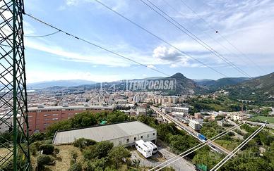 Via Antonio Sant'Elia - appartamento con ascensore