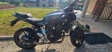 Moto Yamaha MT-07