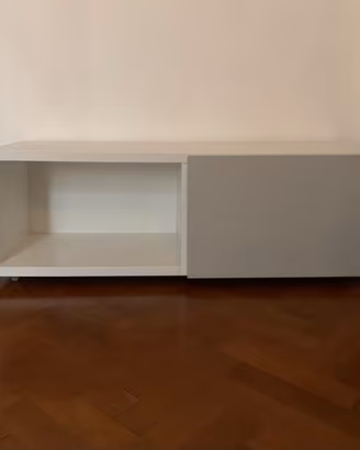 Mobile tv Ikea Besta con un cassetto, con ruote