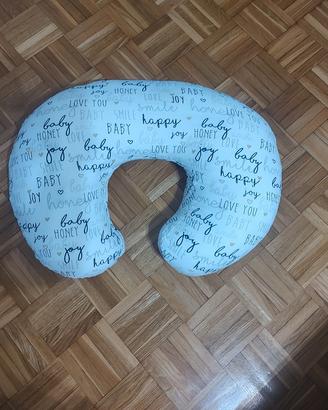 Cuscino allattamento con fantasia baby.
Chicco 