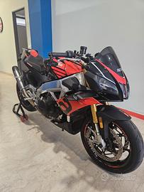 Aprilia tuono v4