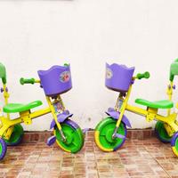 Tricicli (ideale per gemelli)