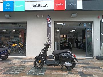 Piaggio Vespa 300 GTS hpe SUPER TECH 2020
