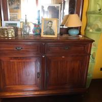 Cassettiera con specchio