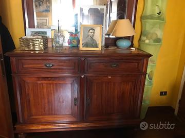 Cassettiera con specchio